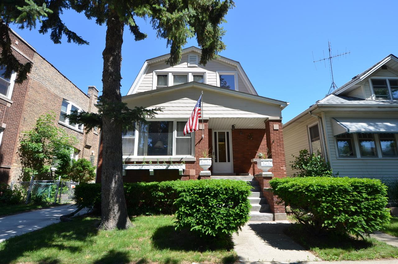 5040 W Cornelia Ave., Chicago, IL 60641