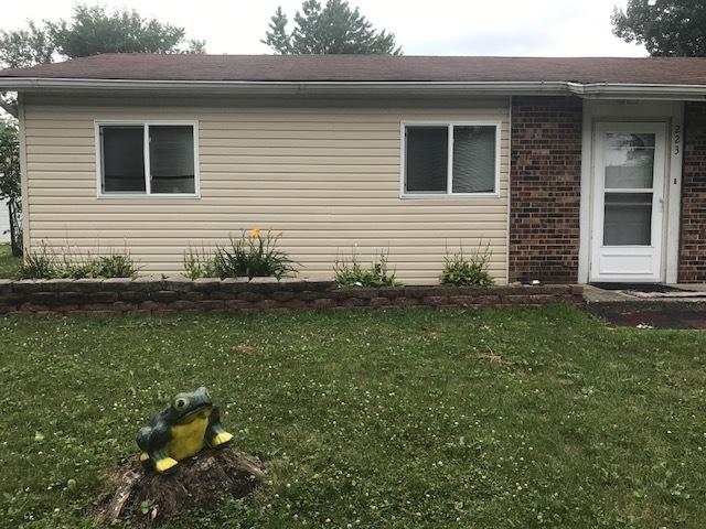 223 Pacific Dr., Bolingbrook, IL 60440