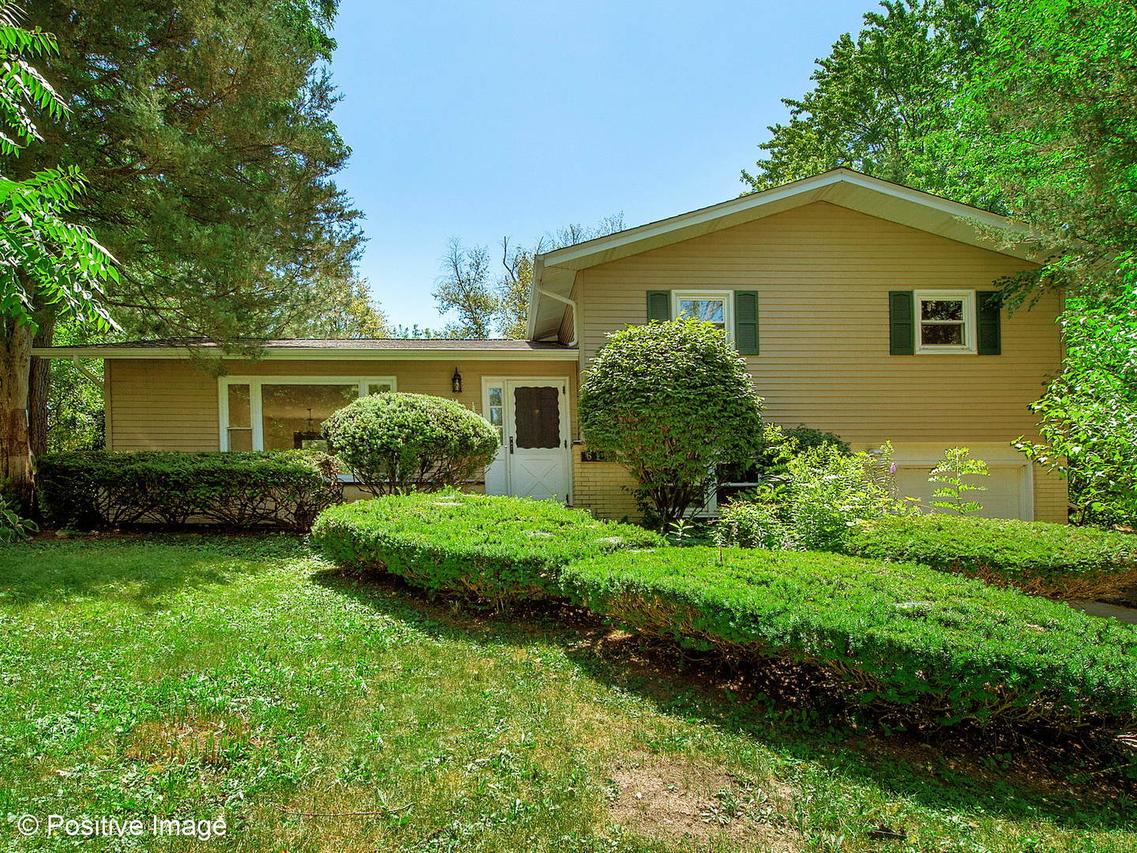 615 67th St., Downers Grove, IL 60516