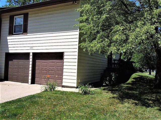 283 Old Elm Dr., Bolingbrook, IL 60440