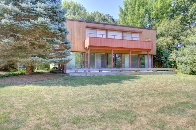 3012 Valley Brook Dr., Champaign, IL 61822