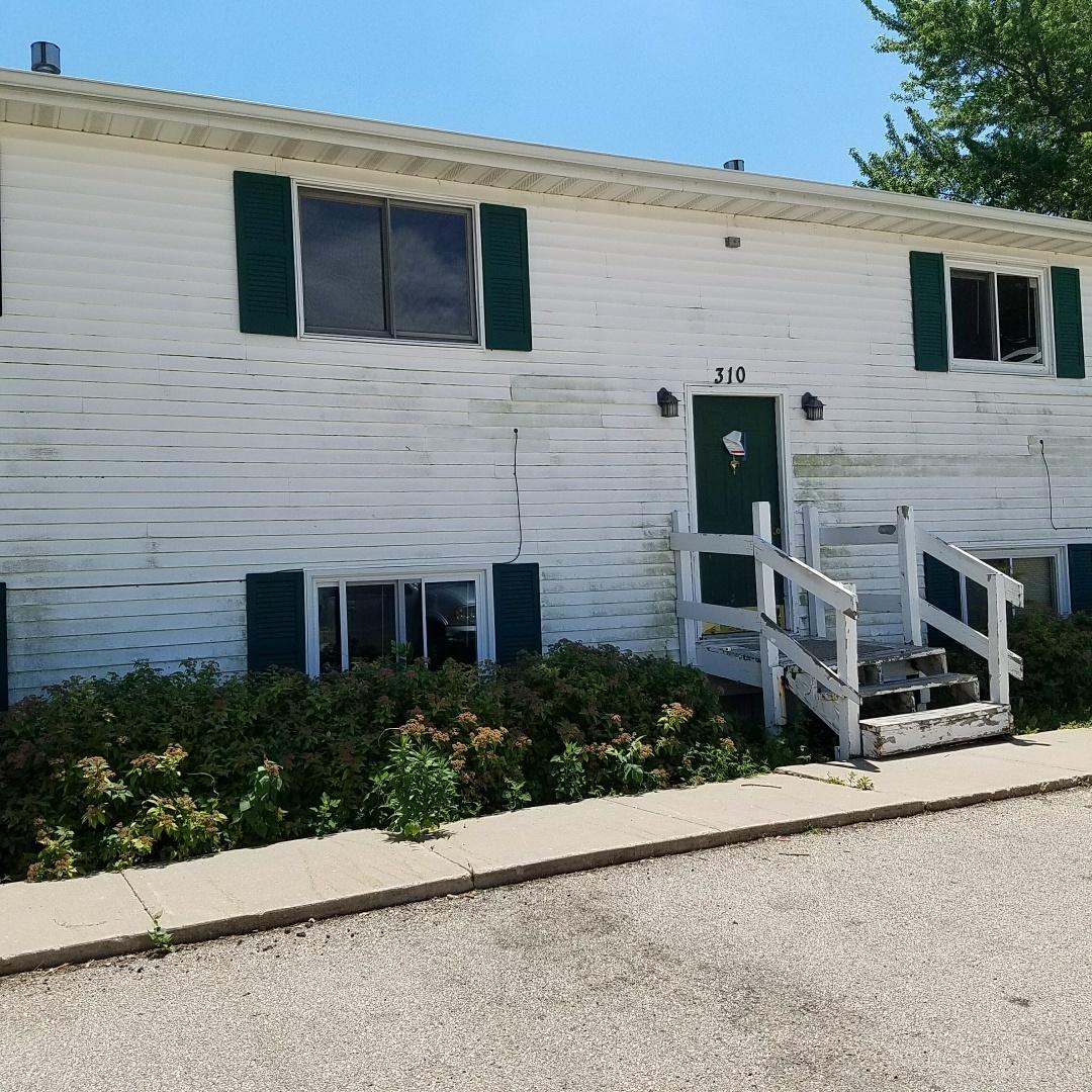 310 Lincoln Hwy., Franklin Grove, IL 61031