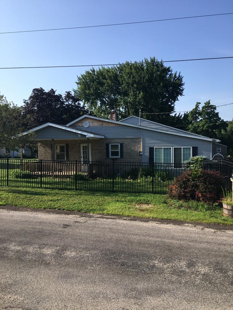 1818 28th Ave., East Moline, IL 61244