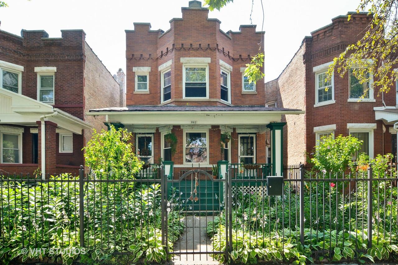 862 N Francisco Ave., Chicago, IL 60622