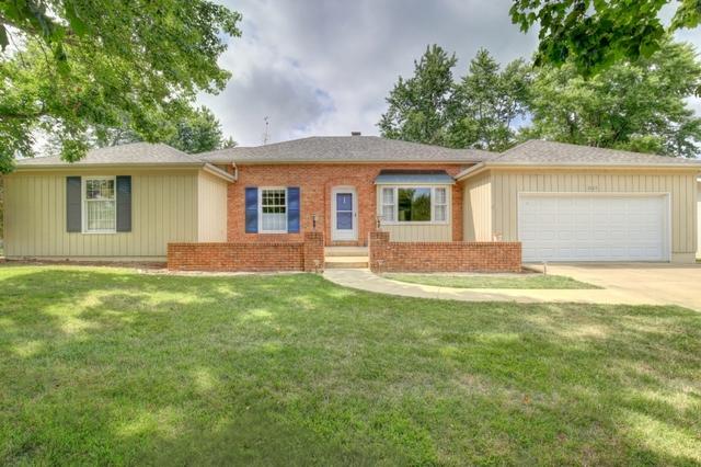 1005 Surrey Rd., Monticello, IL 61856