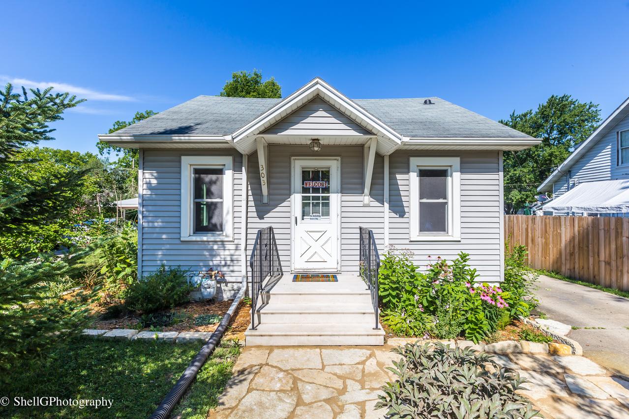 303 Peale St., Joliet, IL 60433