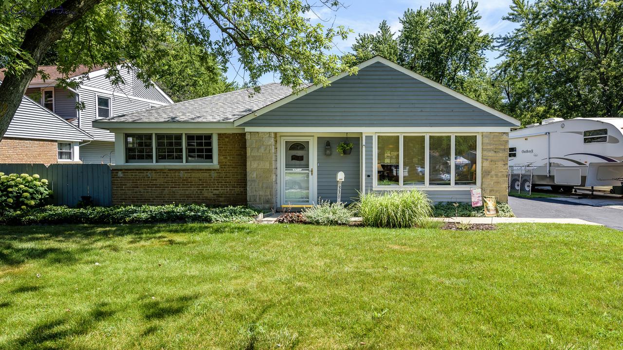 338 Minocqua St., Park Forest, IL 60466