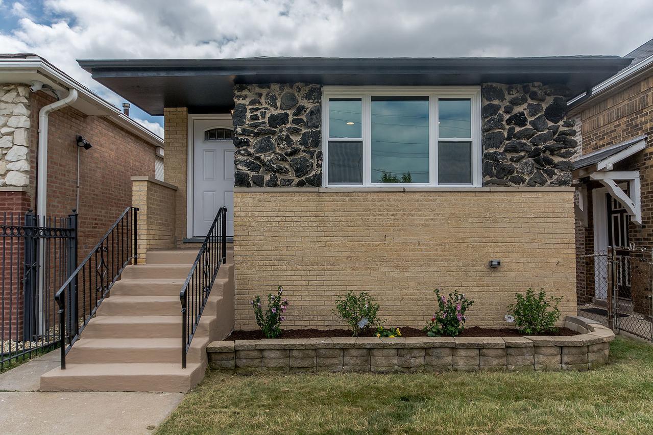 8154 S Anthony Ave., Chicago, IL 60617