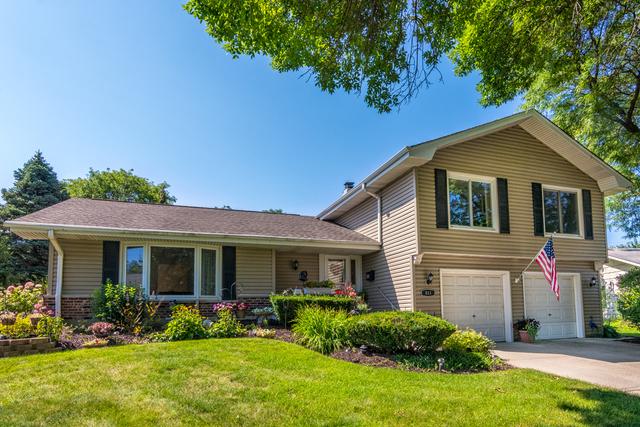 811 Blenheim Dr., Schaumburg, IL 60195
