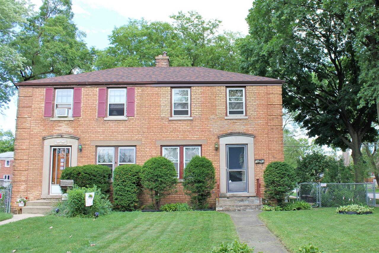 1693 Linden St., Des Plaines, IL 60018
