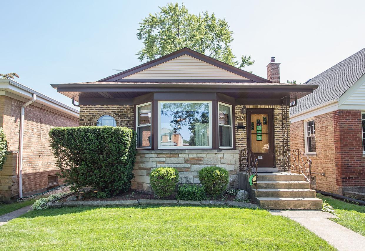 7637 W Devon Ave., Chicago, IL 60631