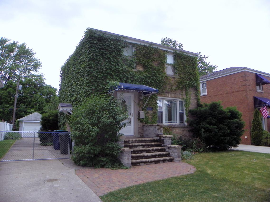10126 S Homan Ave., Evergreen Park, IL 60805