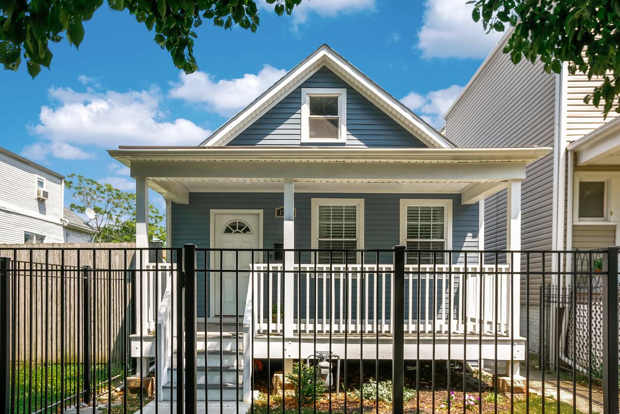 1727 N Monticello Ave., Chicago, IL 60647