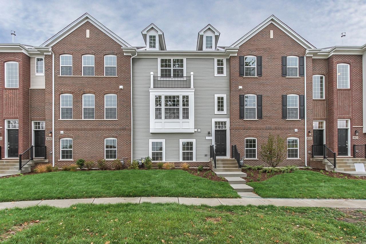 808 Paisley Lot #10.03 Ct., Naperville, IL 60565