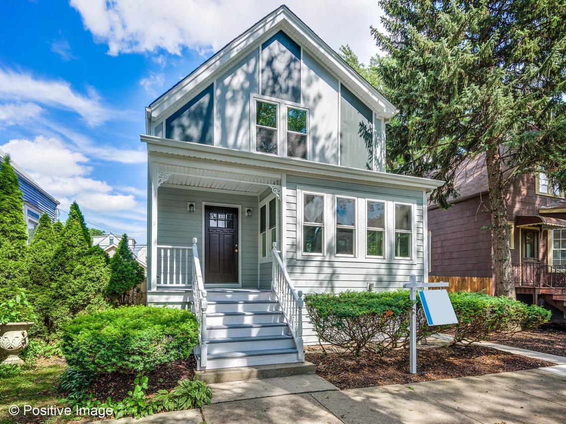 3435 N Springfield Ave., Chicago, IL 60618