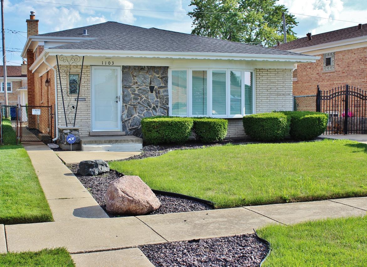 1103 Memorial Dr., Calumet City, IL 60409