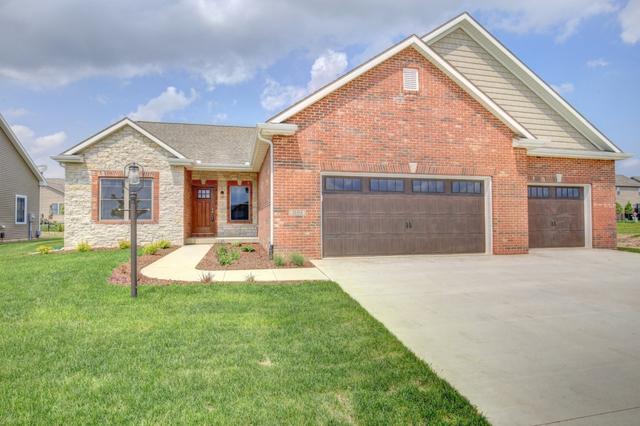 1604 E Kassen Ave., Mahomet, IL 61853