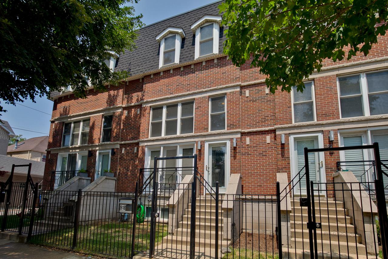 918 E 48th St., Chicago, IL 60615