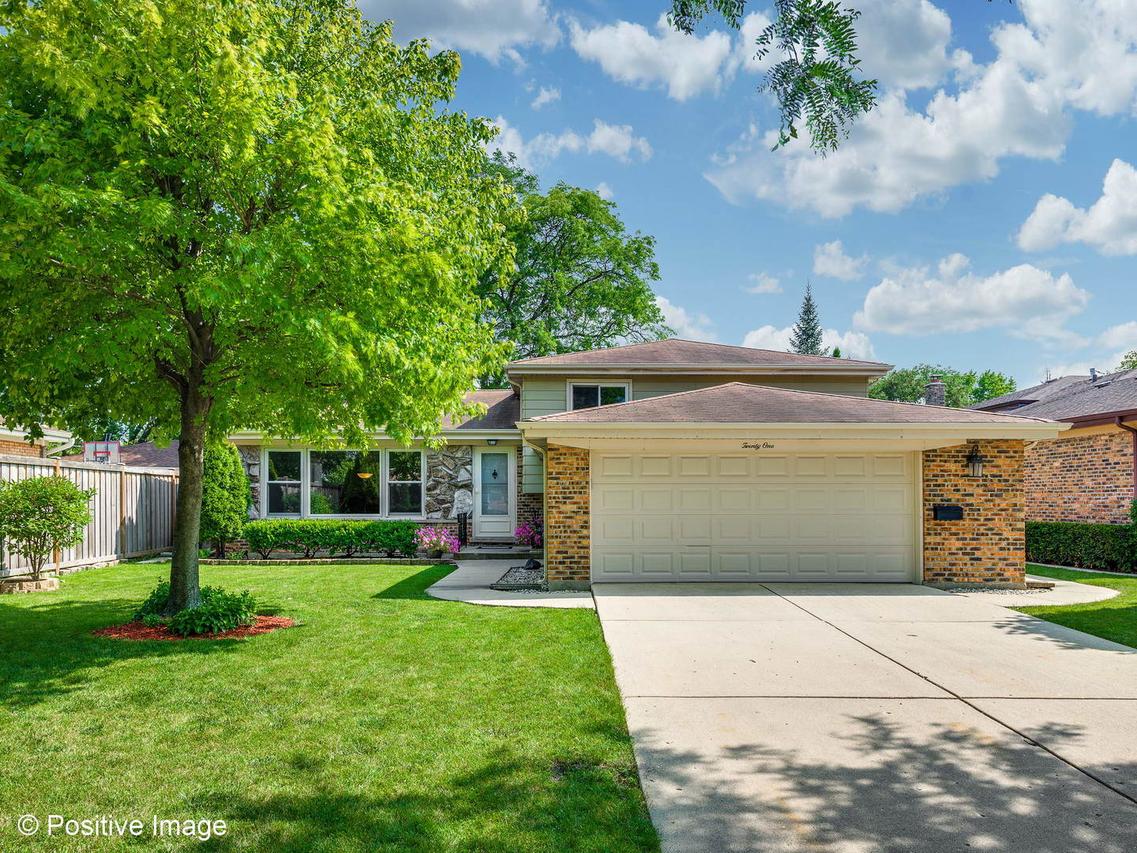 21 Fremont Ct., Des Plaines, IL 60016