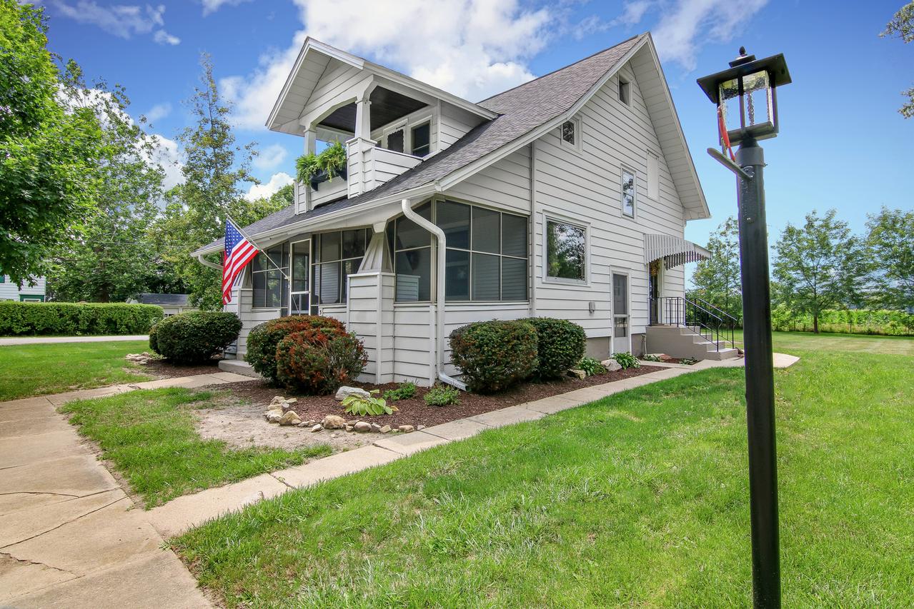 311 Lincoln Ave., Big Rock, IL 60511