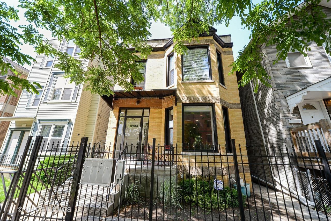 2640 W Cortland St. #1F, Chicago, IL 60647