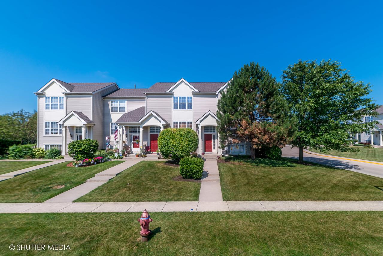2577 Canyon Dr., Plainfield, IL 60586