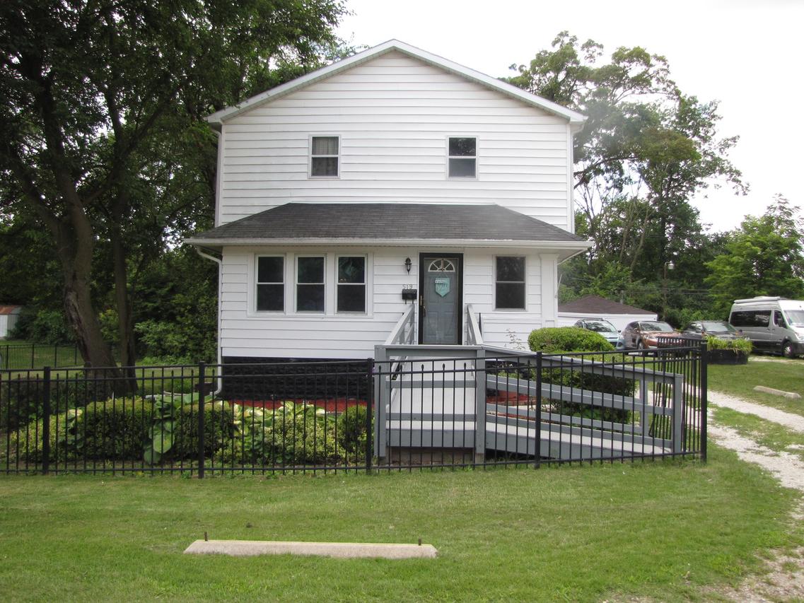 519 Algonquin St., Joliet, IL 60432