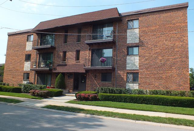 463 Alles St. #2D, Des Plaines, IL 60016
