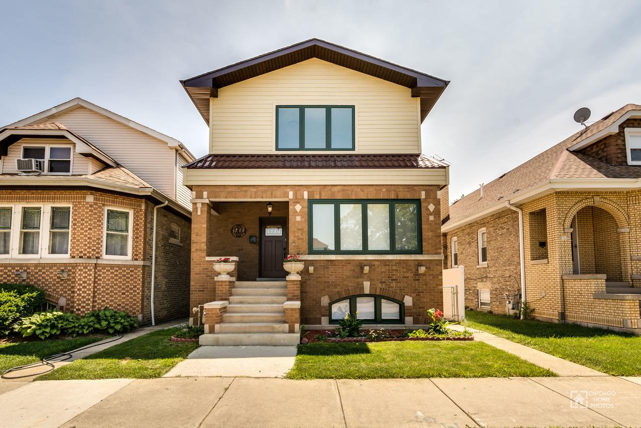 5713 W Eddy St., Chicago, IL 60634