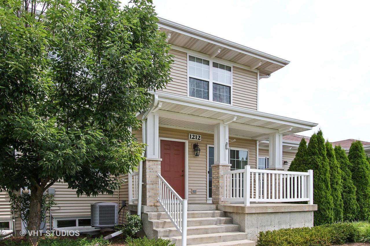 1212 Walnut Glen Dr., Crystal Lake, IL 60014