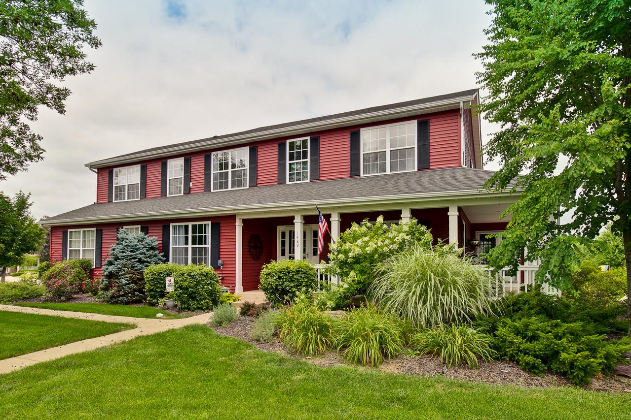 1489 Alexandra Blvd., Crystal Lake, IL 60014