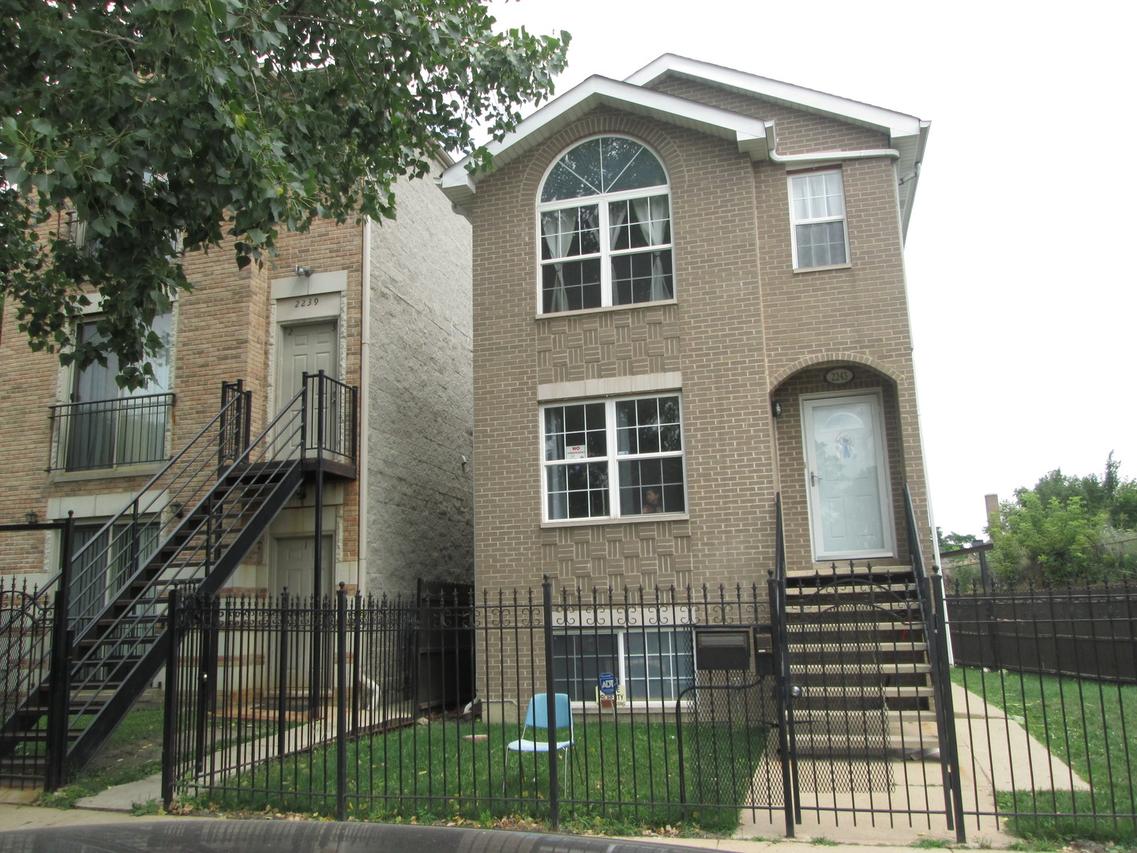 2243 S Ridgeway Ave., Chicago, IL 60623