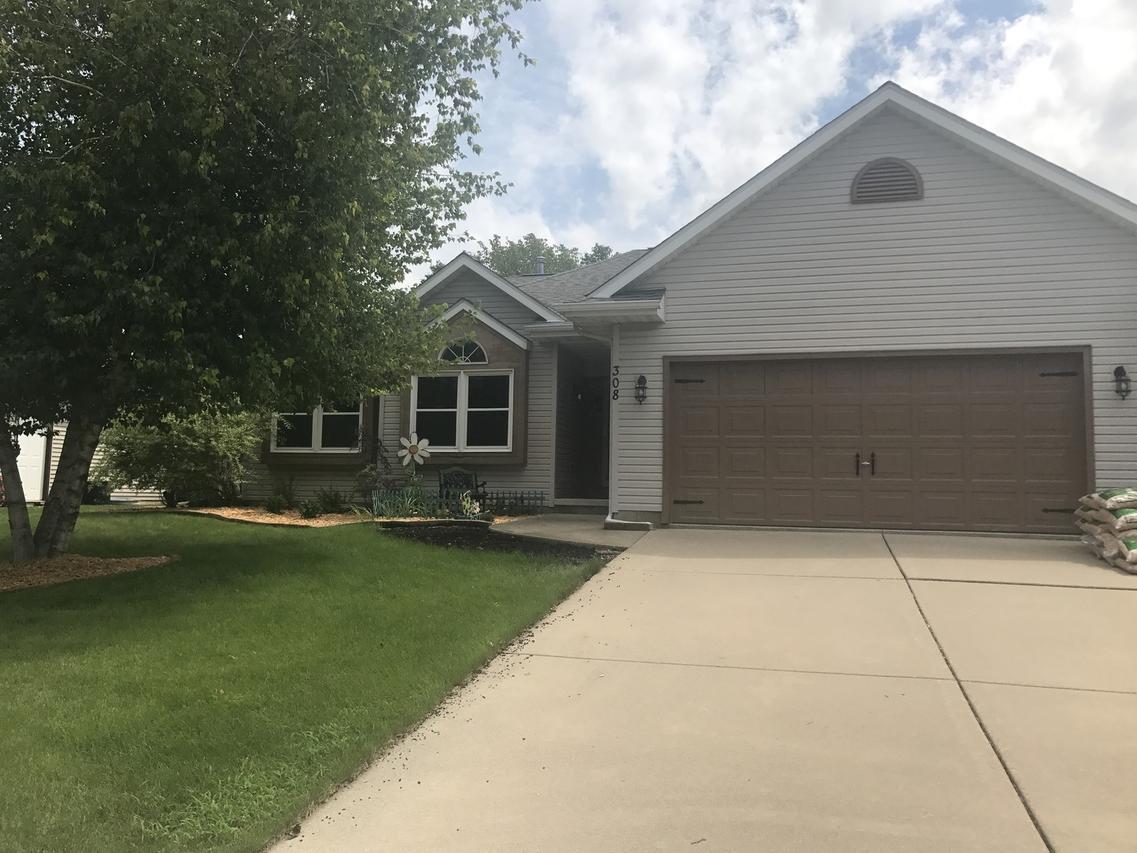 308 Birch Ave., Genoa, IL 60135