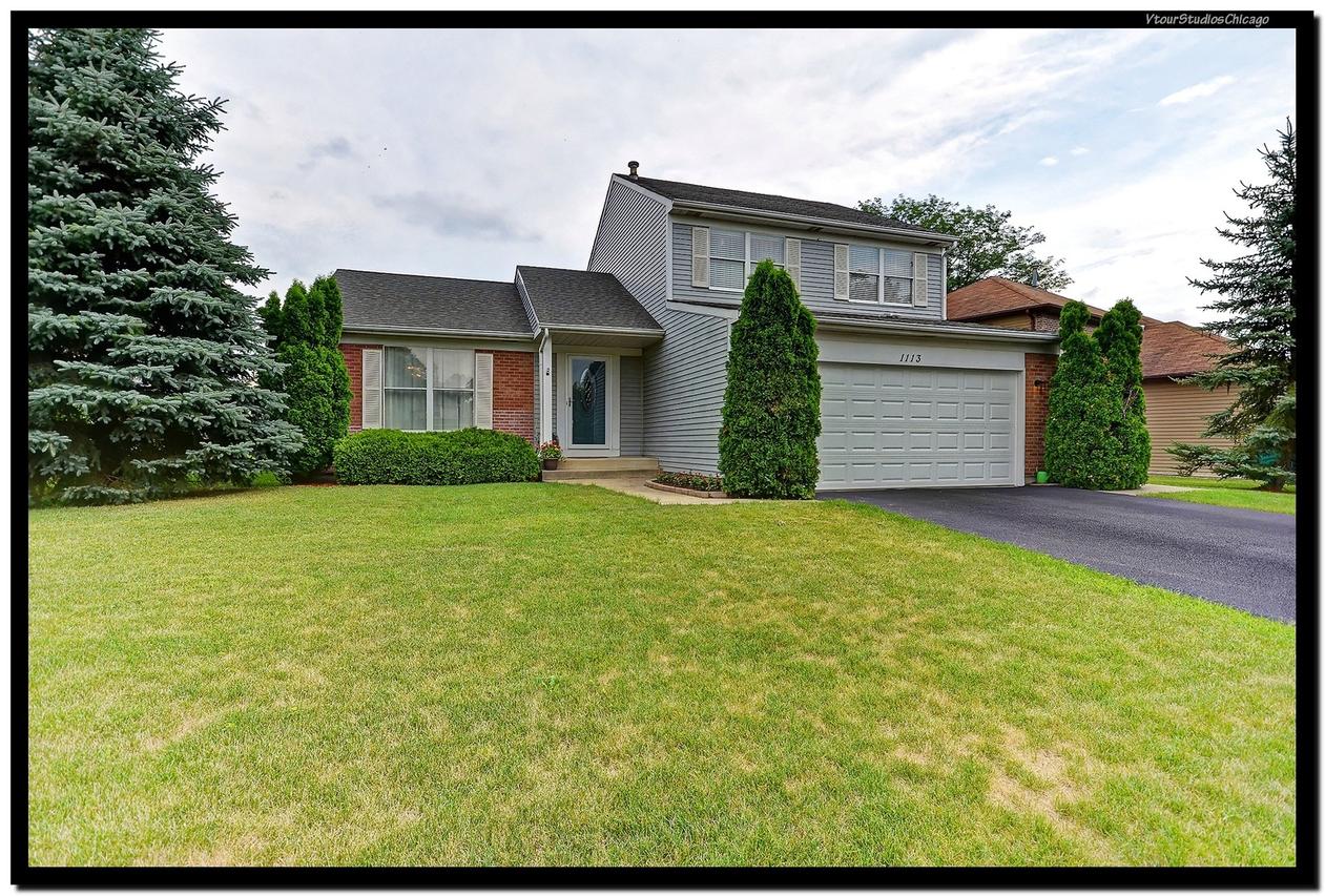 1113 Ashford Ln., Westmont, IL 60559