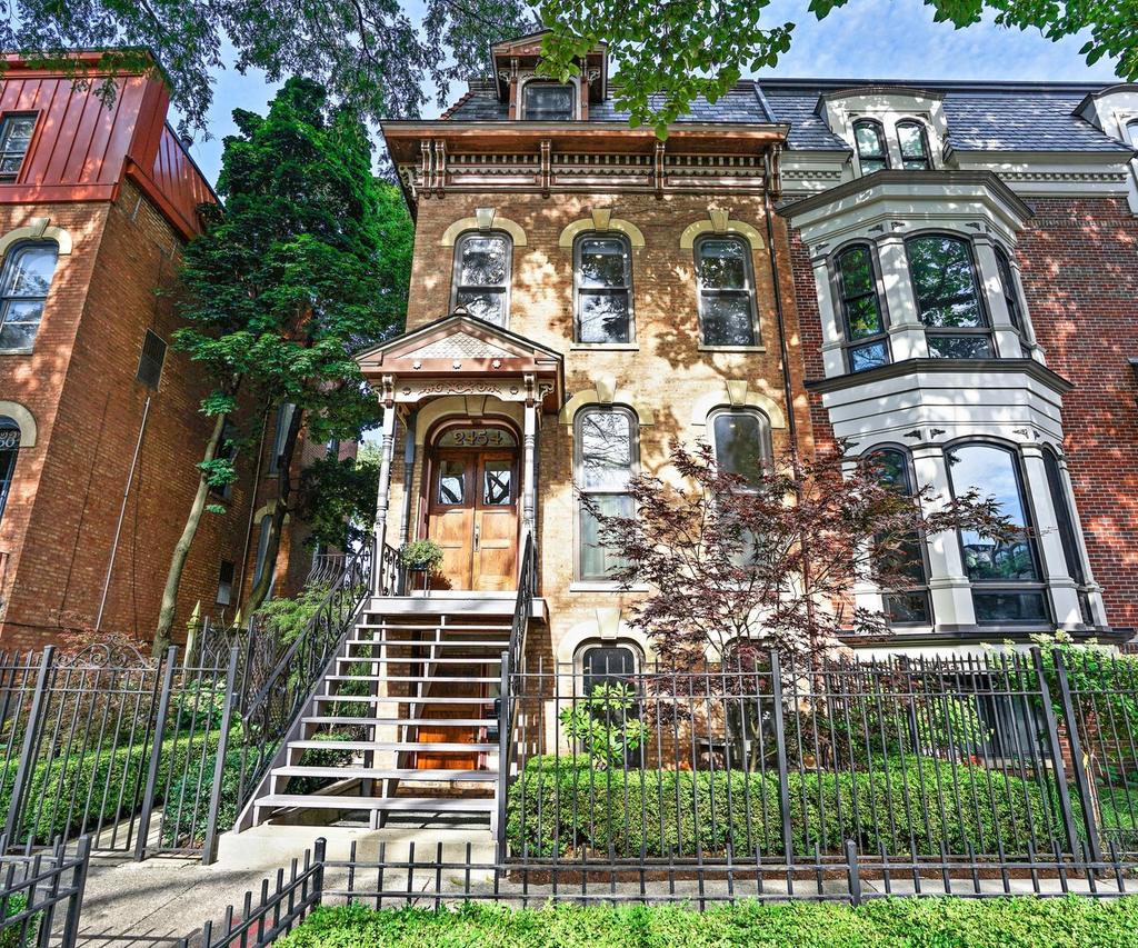 2454 N Seminary Ave., Chicago, IL 60614