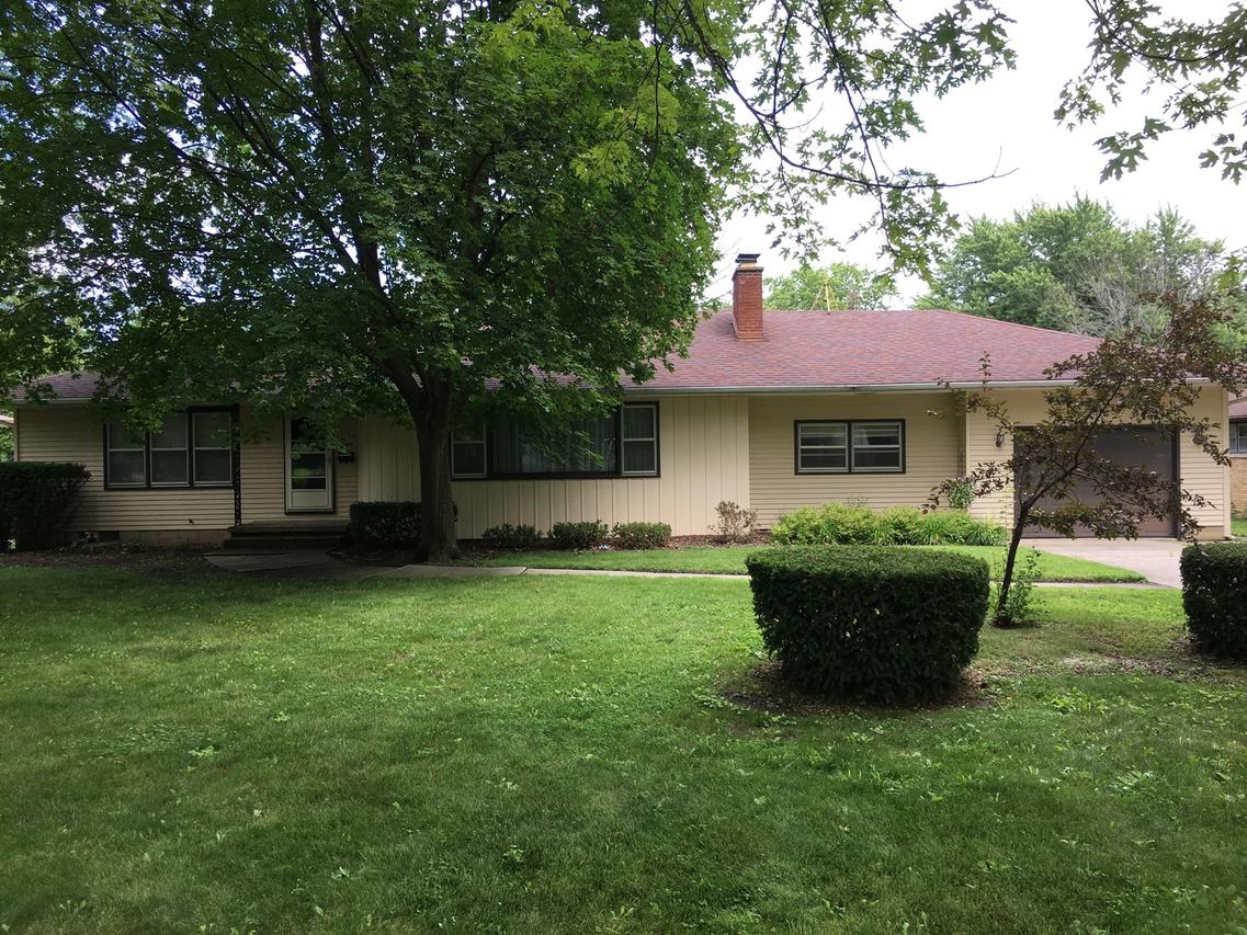 2009 Elim Ave., Zion, IL 60099