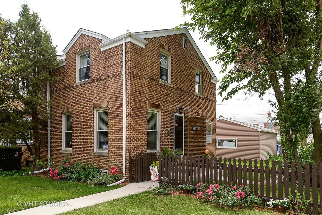 7215 W Balmoral Ave., Chicago, IL 60656