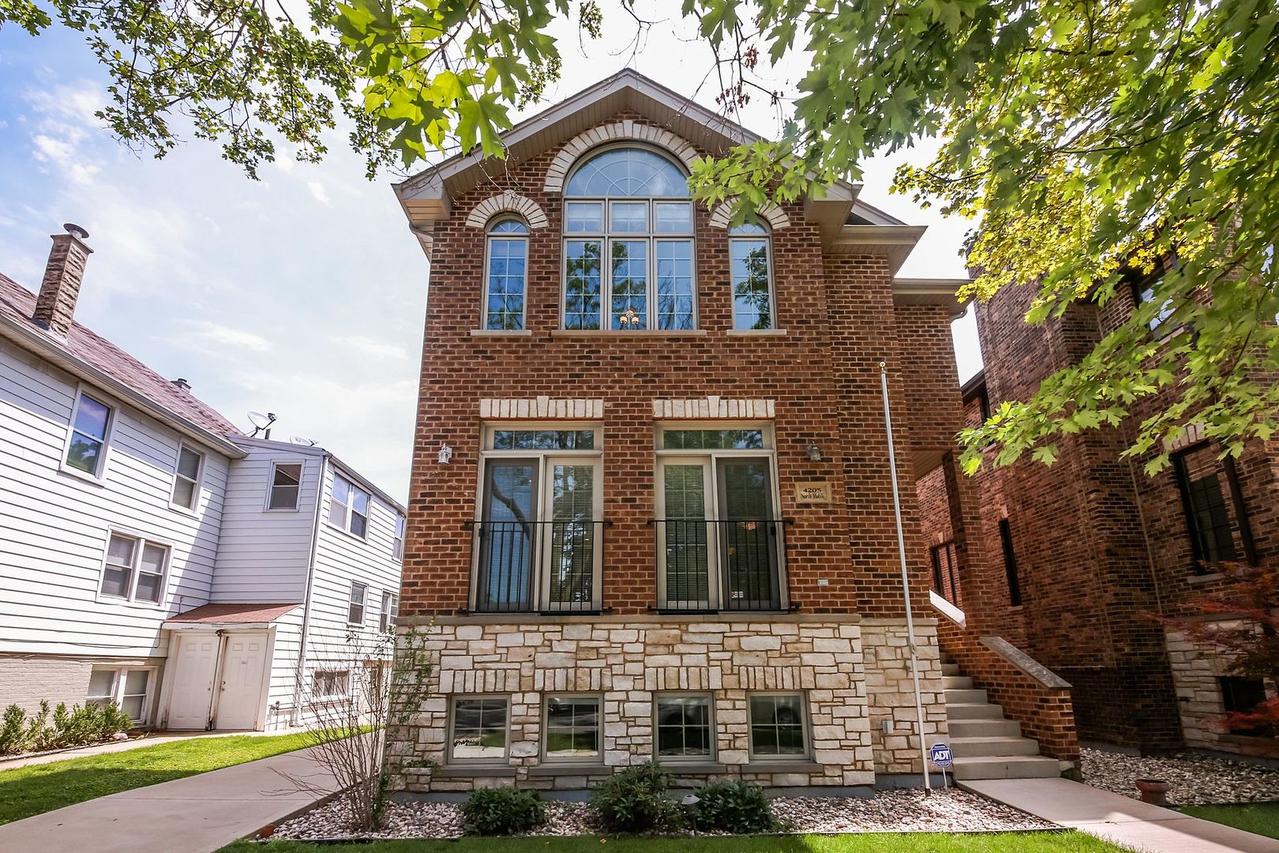 [Address Hidden by Seller], Chicago, IL 60634