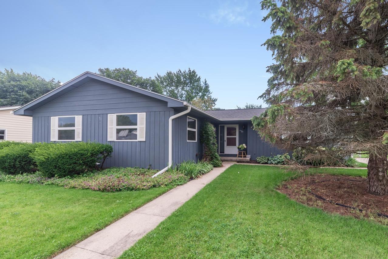 350 George St., Sycamore, IL 60178