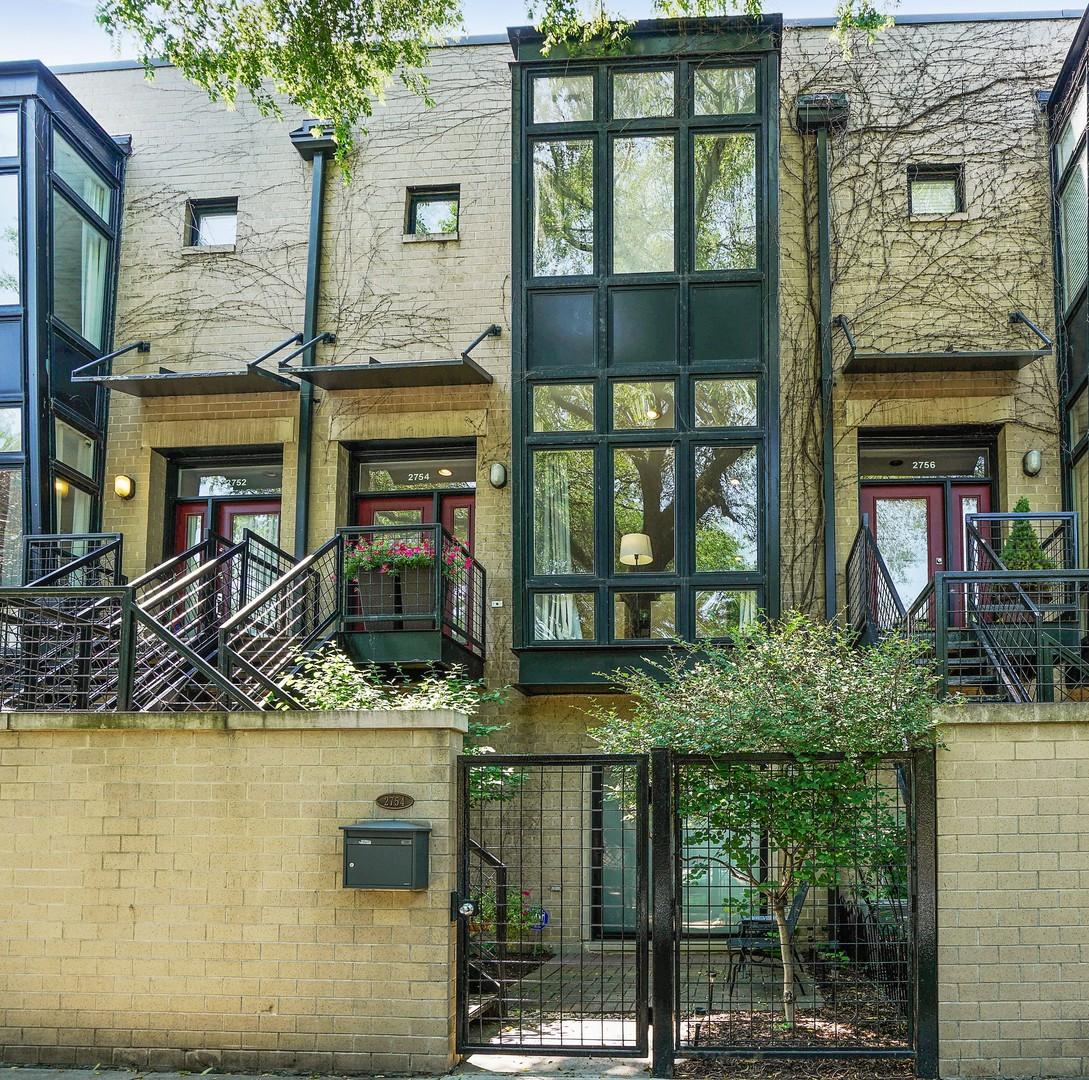 2754 N Paulina St., Chicago, IL 60614