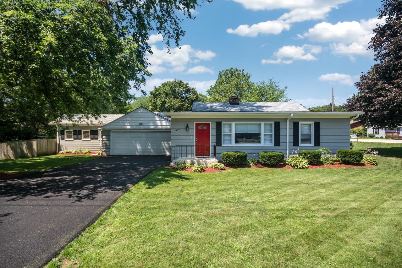 607 Bristol St., Yorkville, IL 60560