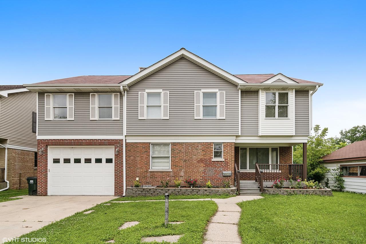 8434 Austin Ave., Morton Grove, IL 60053