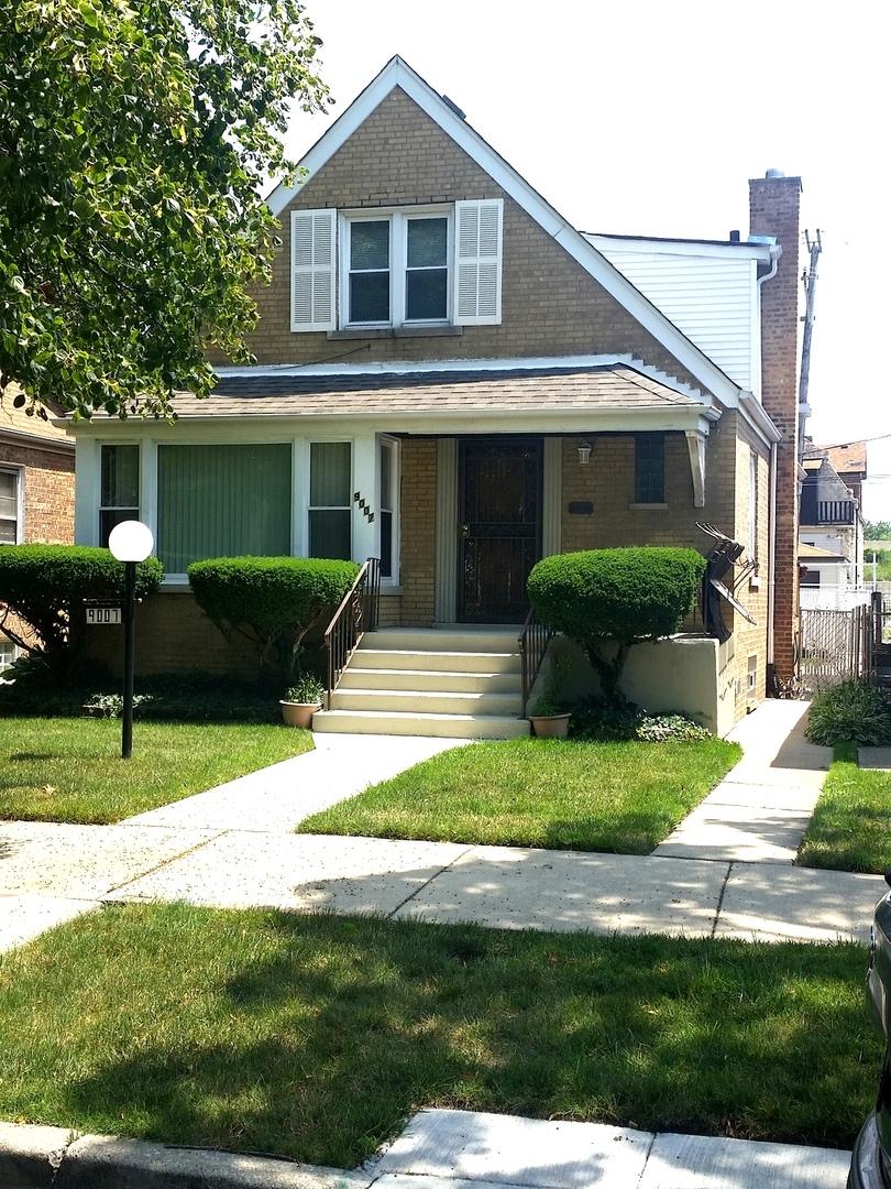 9007 S Kingston Ave., Chicago, IL 60617
