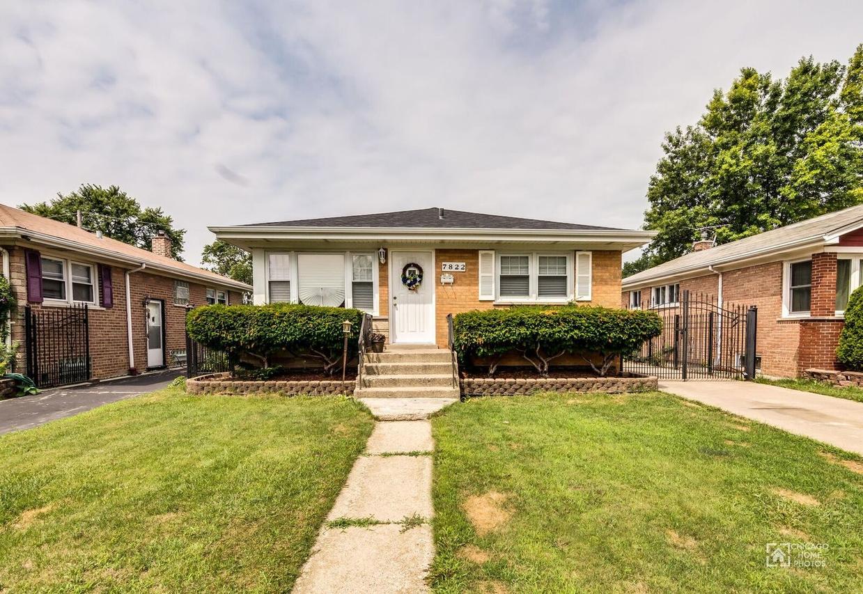 [Address Hidden by Seller], Chicago, IL 60652