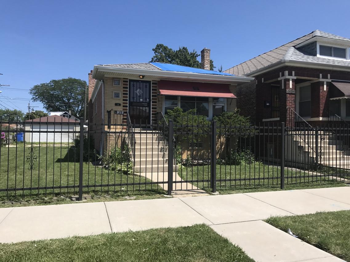 7117 S Claremont Ave., Chicago, IL 60636