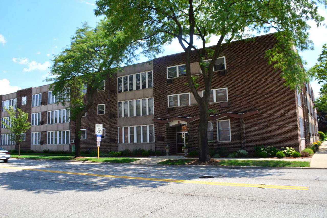 1333 W Touhy Ave. #202, Park Ridge, IL 60068
