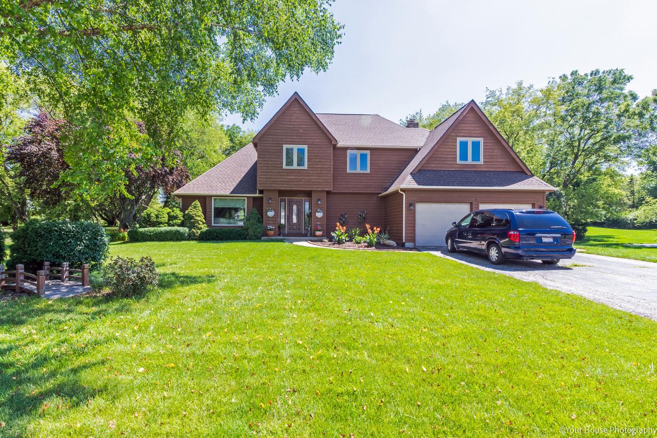 8 Cherry Hill Cir., Hawthorn Woods, IL 60047