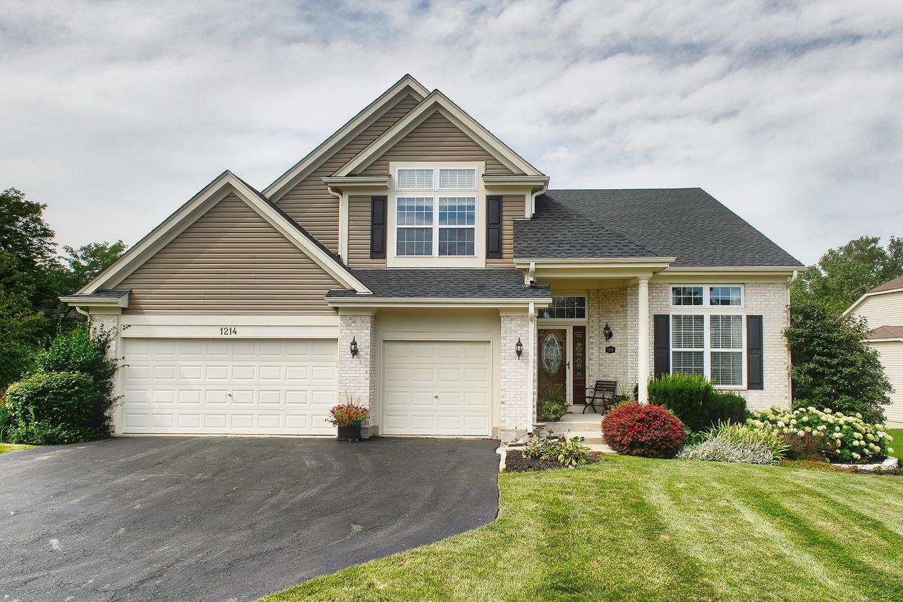 1214 Cortland Ter., Wauconda, IL 60084