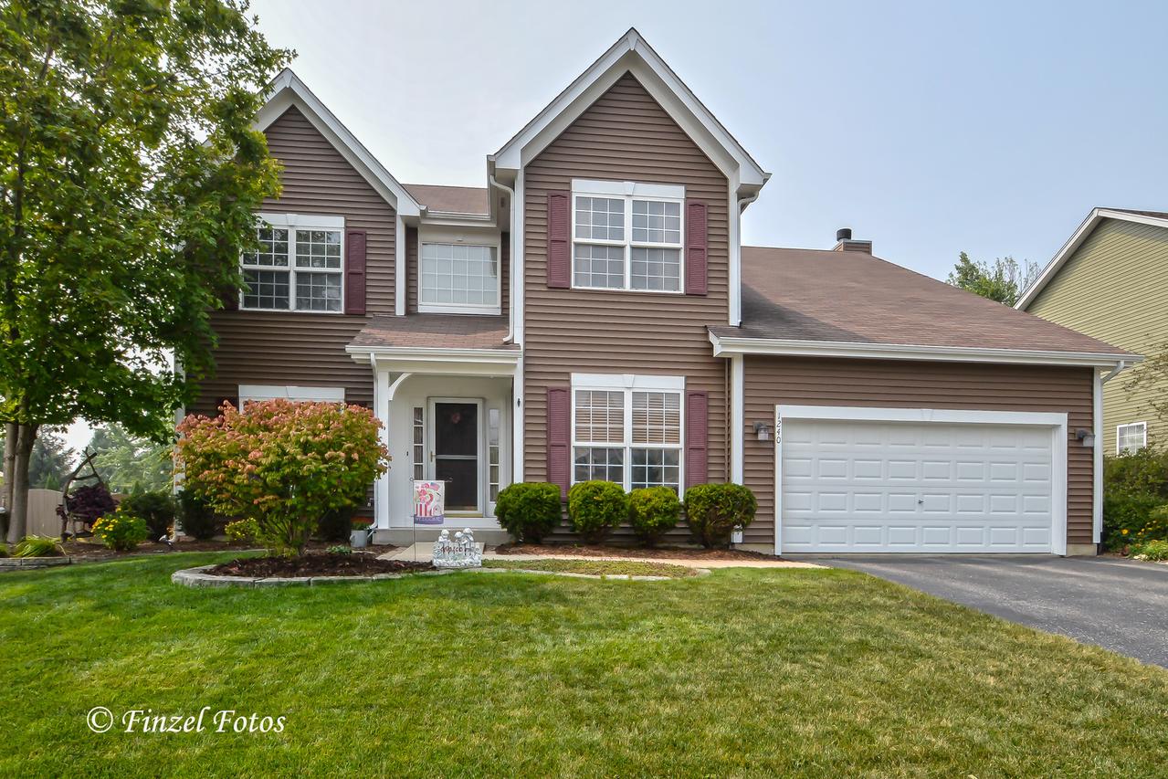 1240 Sandalwood Ln., Crystal Lake, IL 60014