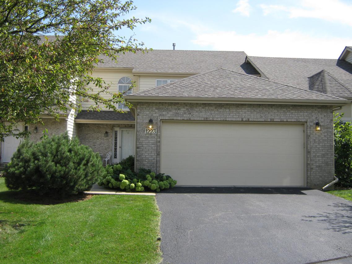 1223 Green Ct., Dekalb, IL 60115